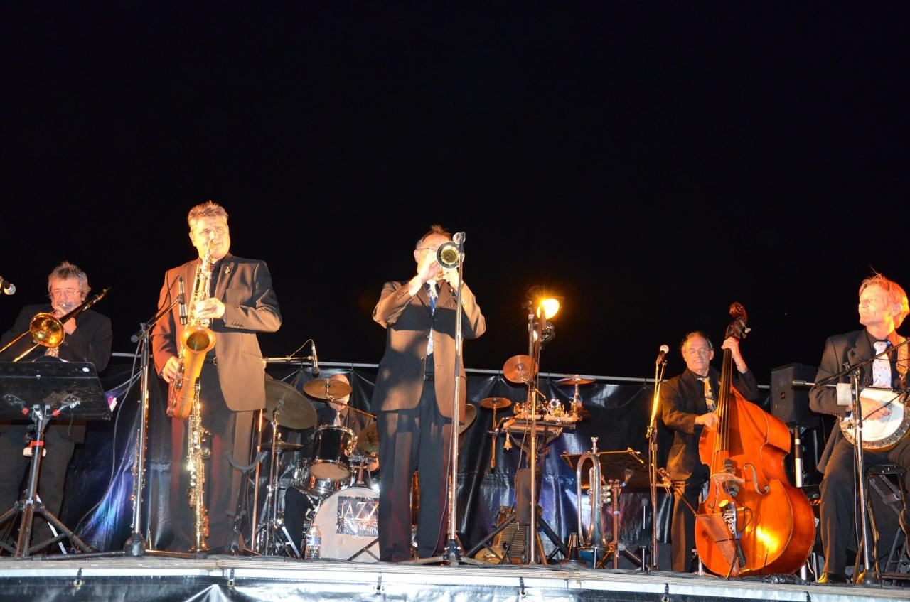 2015 le santandrea jazz band